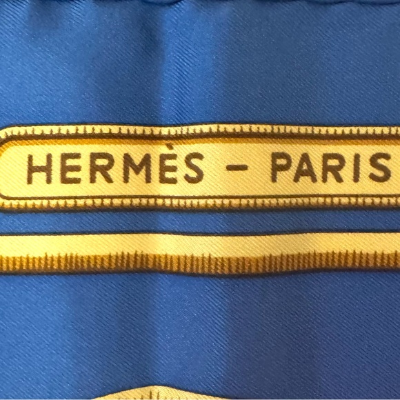 Hermes Blue Fuschia Gold White 100% Silk scarf..no pulls or marks, magnificent - Picture 2 of 11